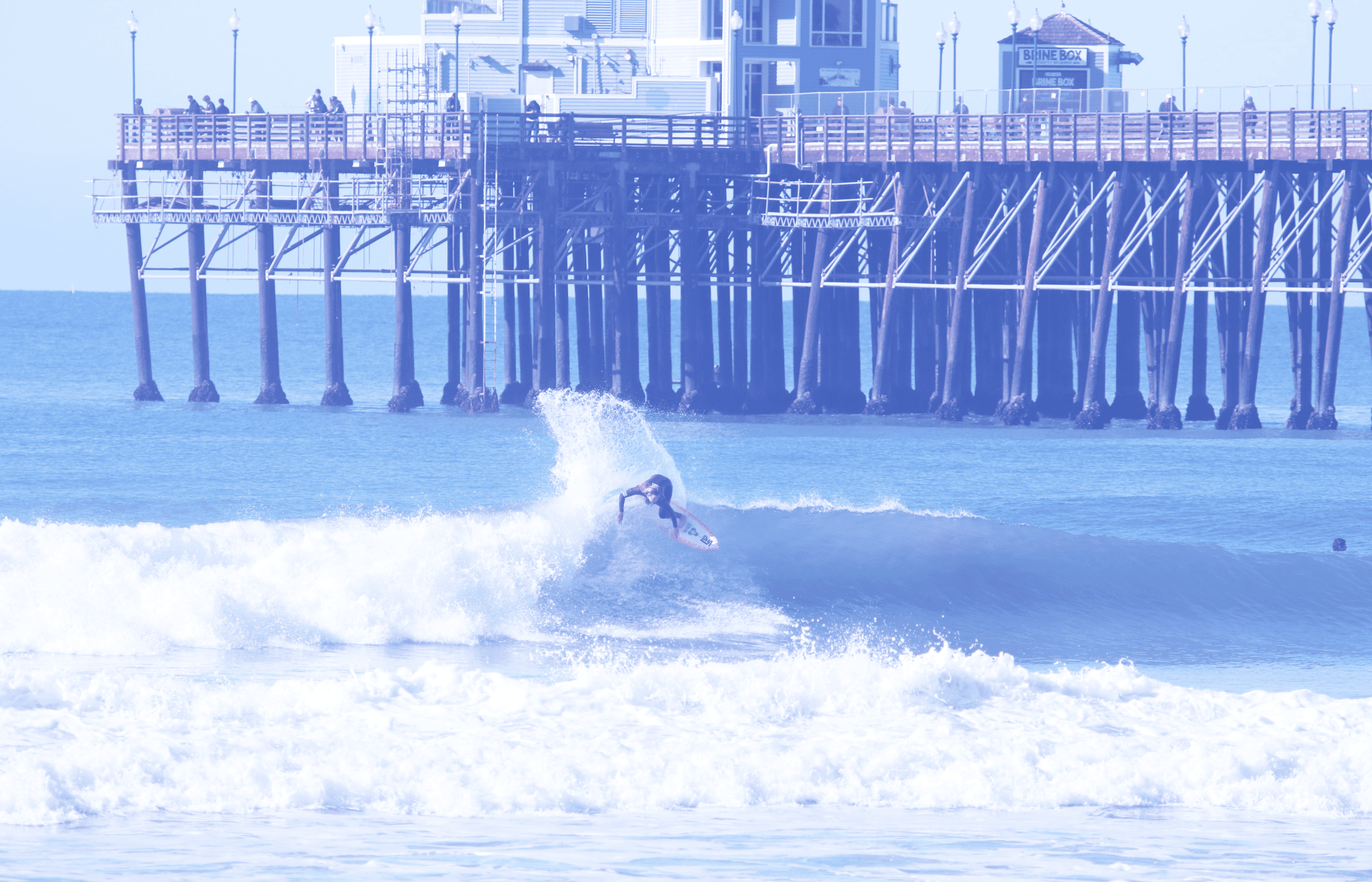 SOCAL DIGITAL MEDIA surfer surfing in the waves